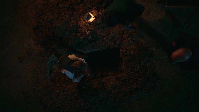 Aputi never mentioned anything about a bloody mortsafe