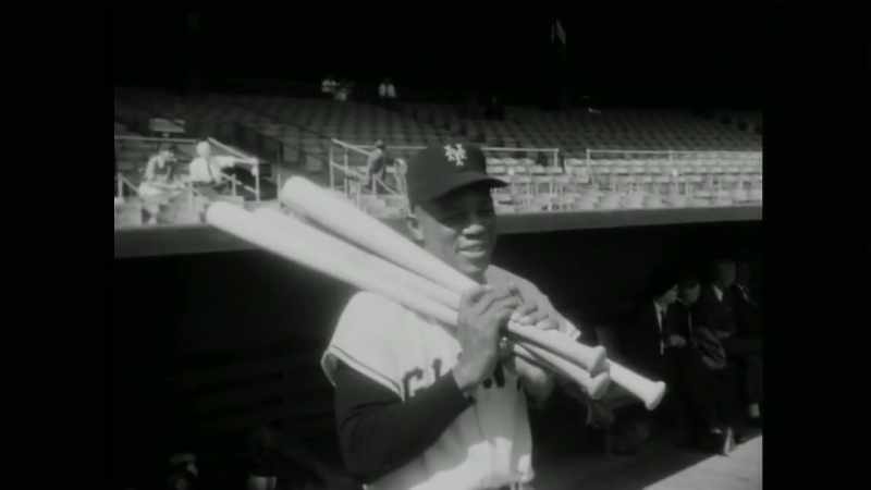 Aquele é Willie Mays.