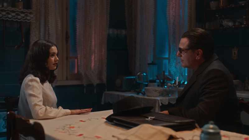 Aracy: I'm sorry, I haven't offered you anything to drink