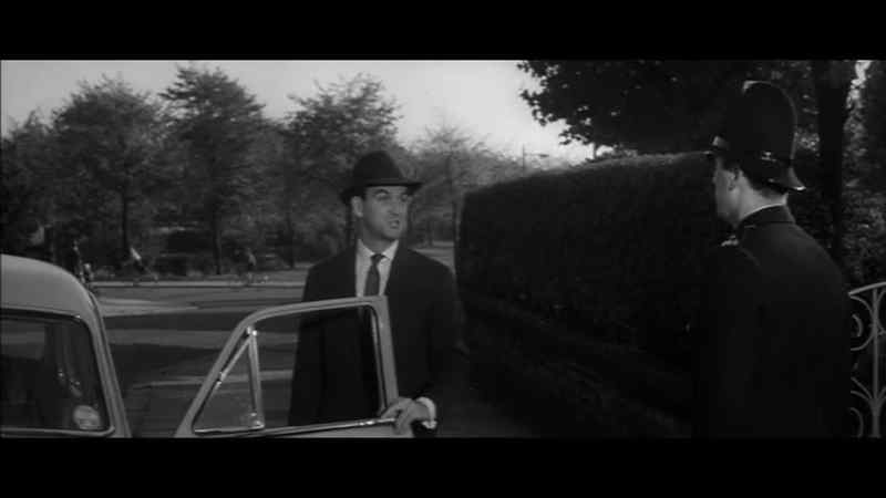 Are you a married man? - Yes, sir