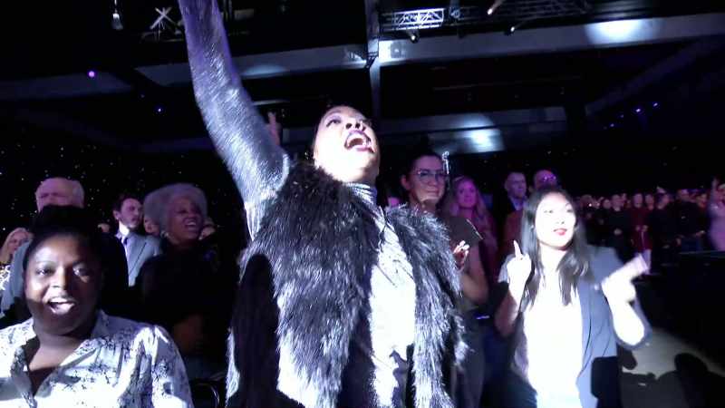 �� Are we gonna let de-elevator bring us down? ♪