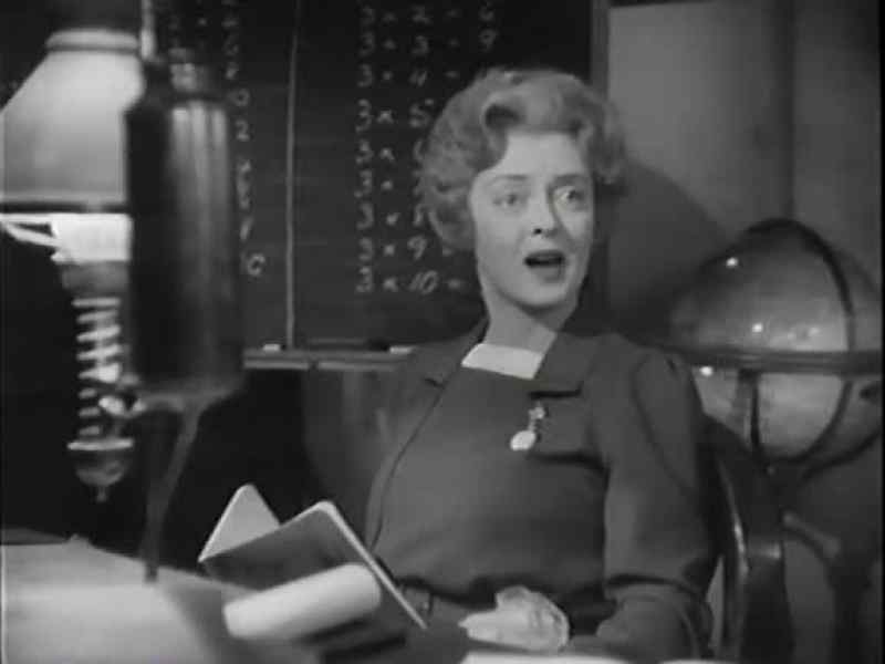 Are you Morgan Evans ? Yes, Miss
