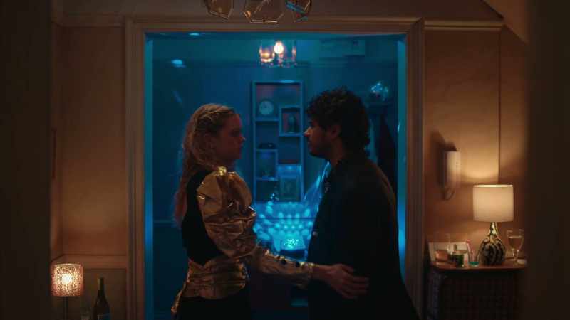 Are you okay? - No, I'm fine. Let's dance