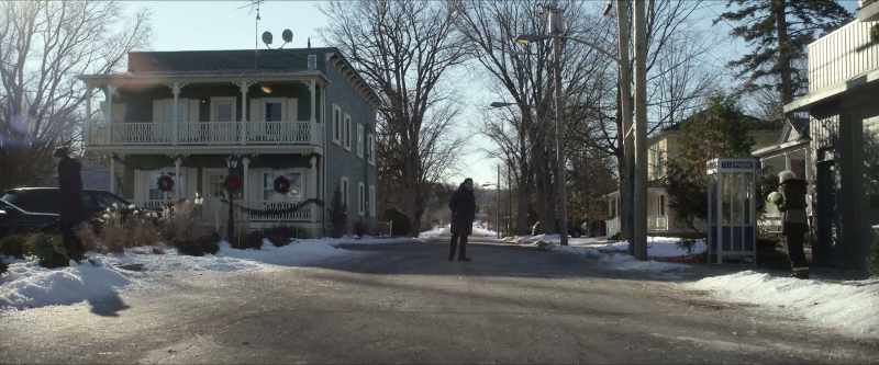 Are you okay? - Oh, it's the cold weather