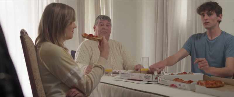 Are you talking about me? - Not at all. Uh, pizza?