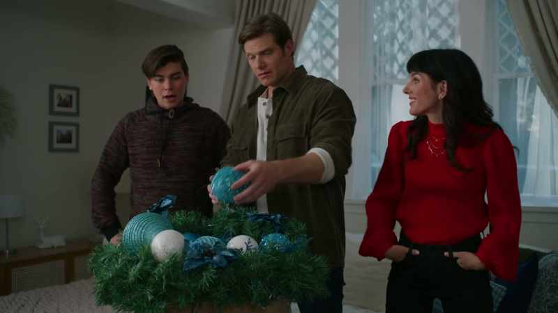Are these your decorations?