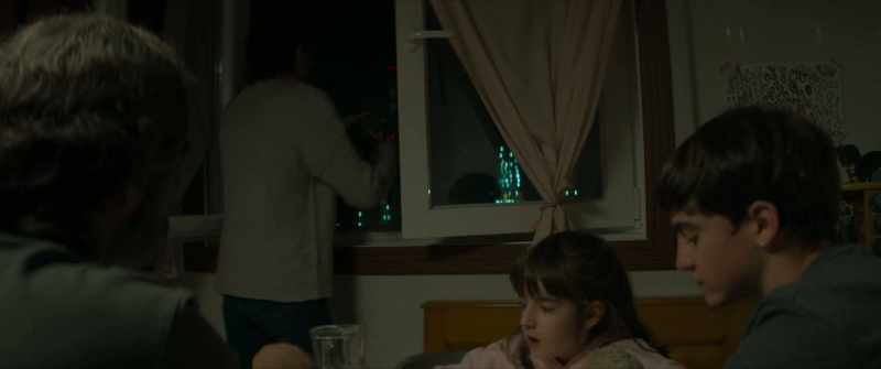 Aren't you having dinner? -I'm not hungry