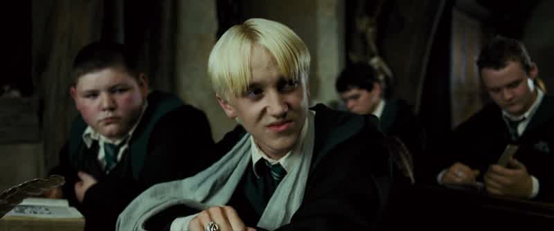 <i>Aresto momentum!</i> - He looks a bit peaky, doesn't he?