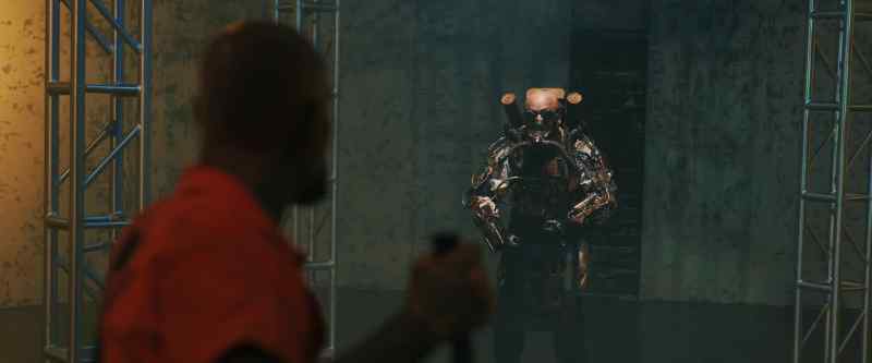 [armor whirring]
