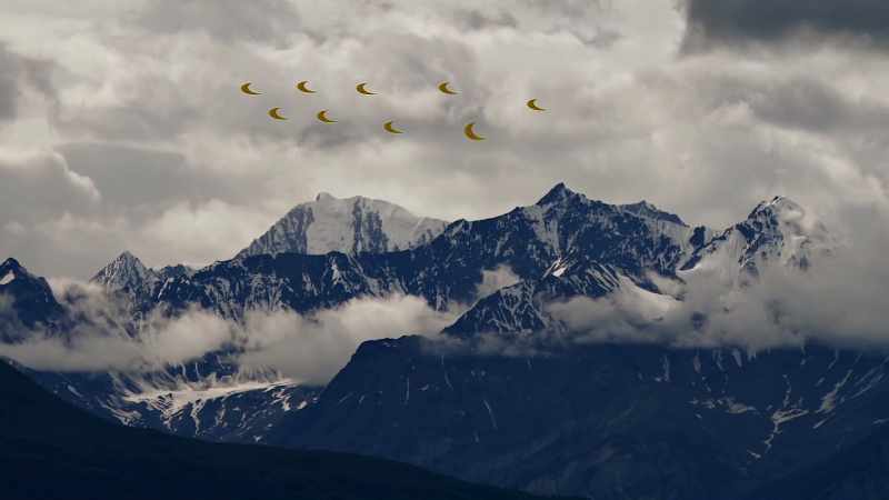 Arnold made his sighting of these strange objects
