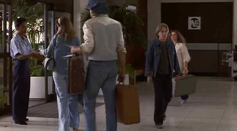 Arriving passengers please go to ticket agent