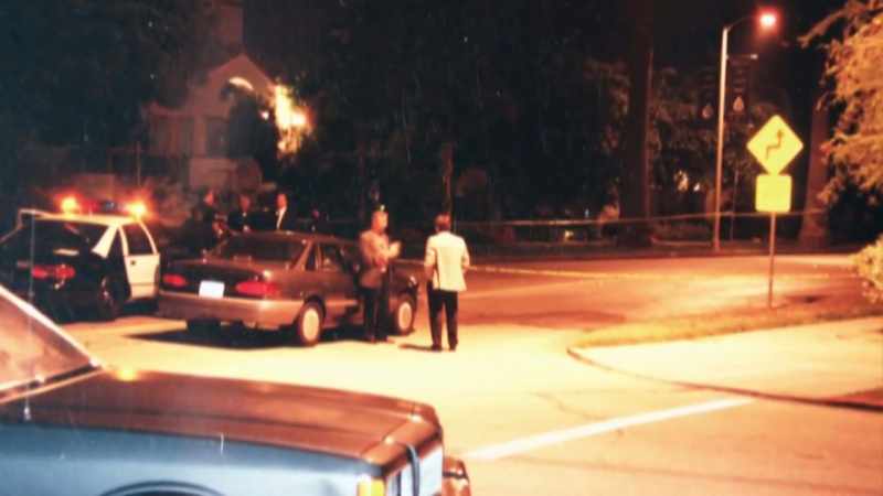 As I approached the corner of Dorothy and Bundy