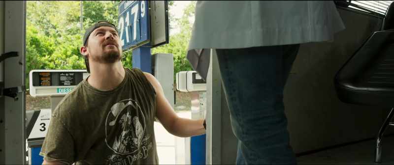 Ask for Earl. Might not be free, but he'll treat you fine