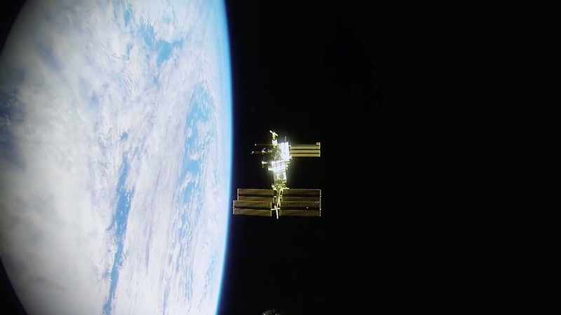 Astronauterne bruger to måneder om bord på at teste kapslen