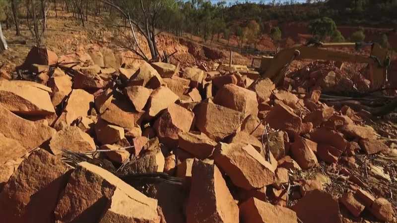 At the Bald Knob claim, the excavator's fixed