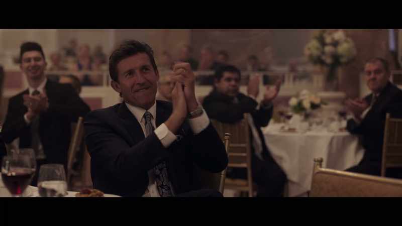 [attendees applaud, cheer] - Whoo! Yeah!