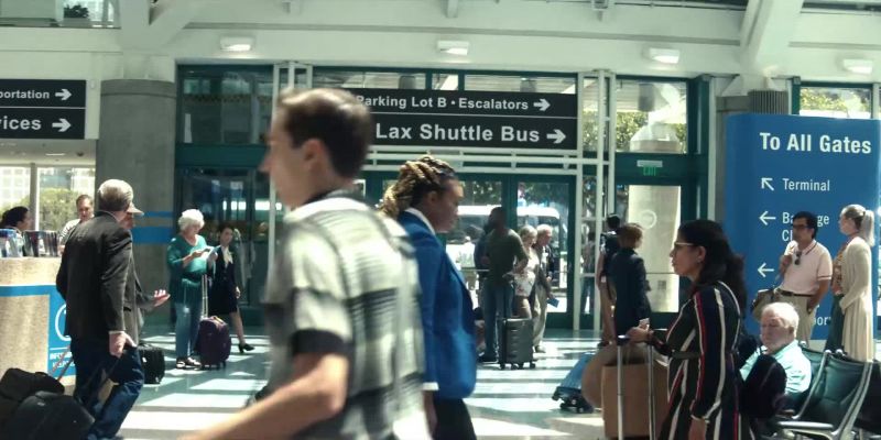 Attention all passengers, Flight 1152 to Montreal