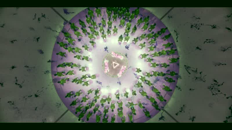 Attention, players.The final round will now begin. ♪ Round and round