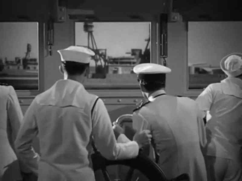 Attention, the bridge. Full speed astern