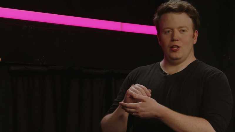 (audience laughing)