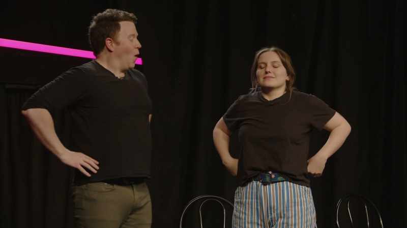 (audience laughing)