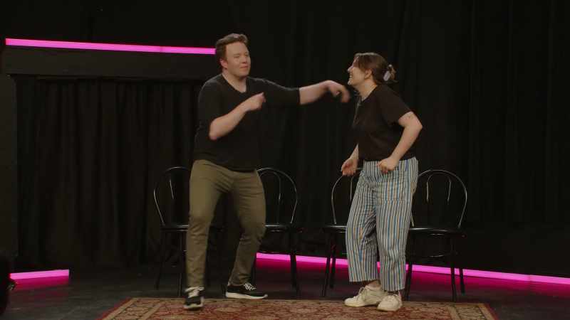 (audience laughing)