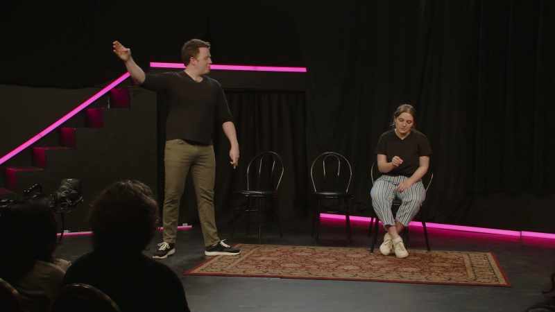 (audience laughing)