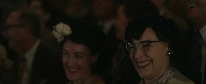 (audience laughter)