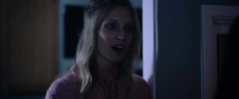 Auna. -Have fun playing dress up