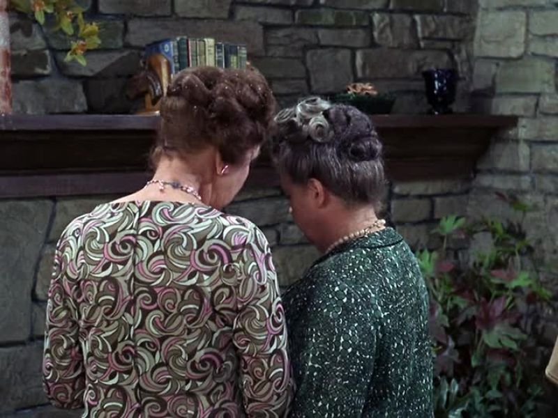 Aunt Bee: MM-MMM