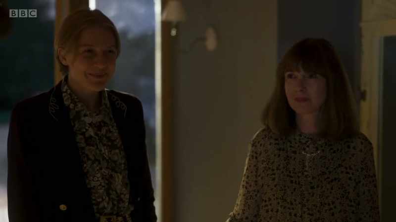 B AND BECKY GIGGLE