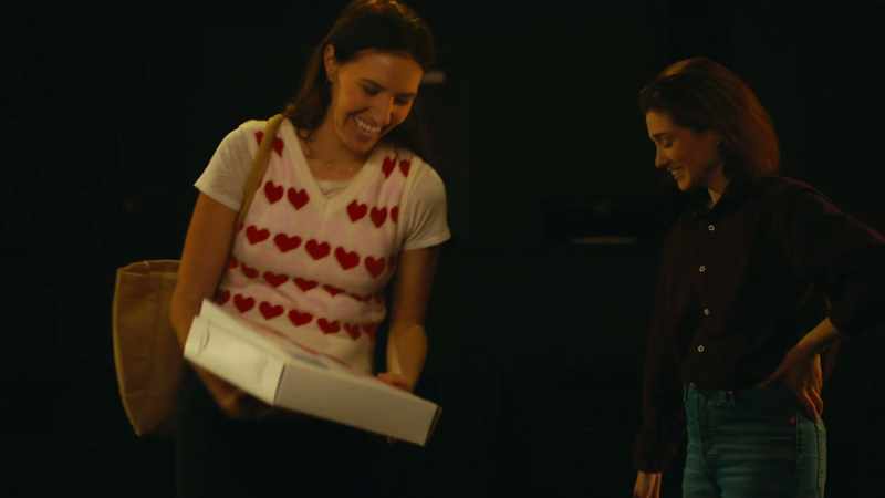 [Bailey and Sam giggle]