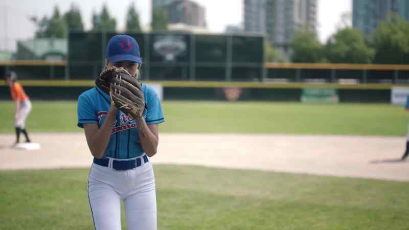Ball 4. Take your base. - Damn it!