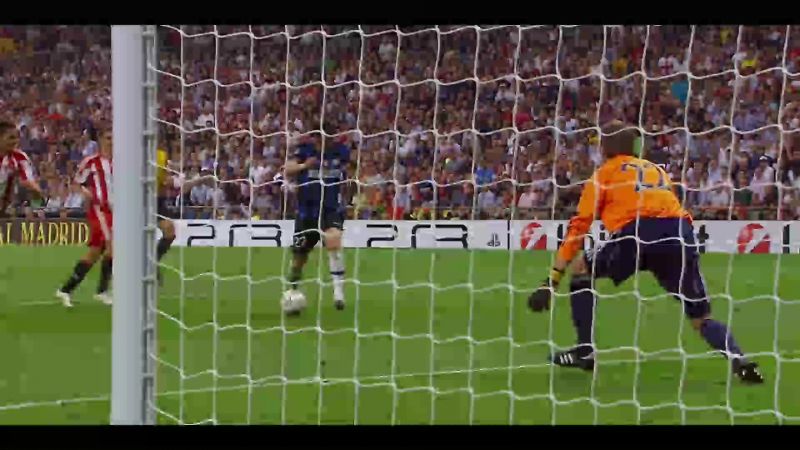 Ball to Inter. Milito