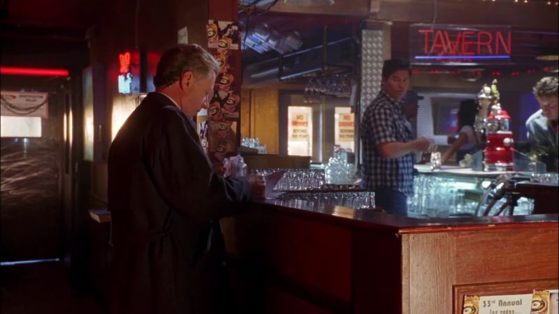 Barkeep, I'm looking for a girl. - Aren't we all?
