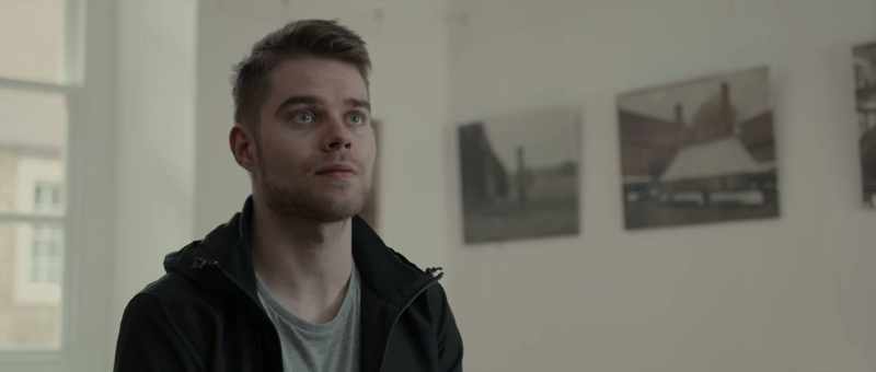 (Barry grunts)