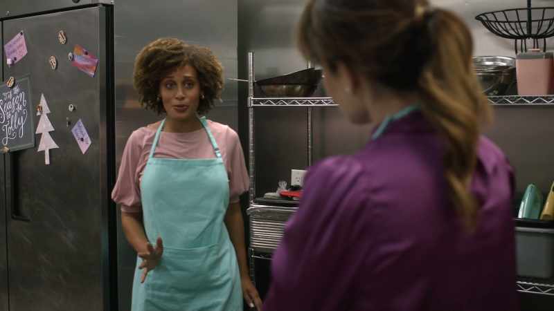 (Becky inhaling sharply) - (chuckling)