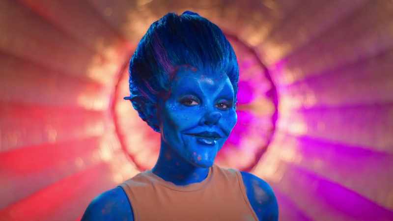 Before we meet James' Sexy Beast, let's unveil the apoplectic pixie