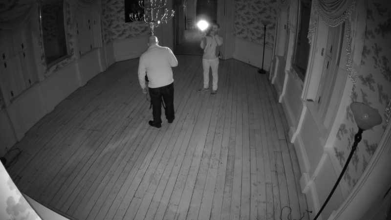 Beginning evp session in the octagonal room isolation