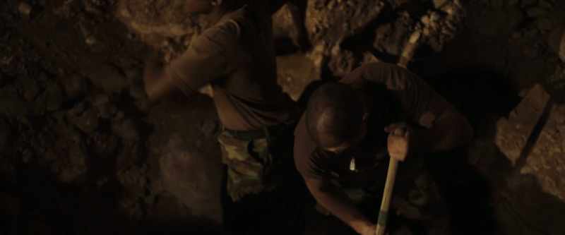 Being able to quickly create cover by entrenching