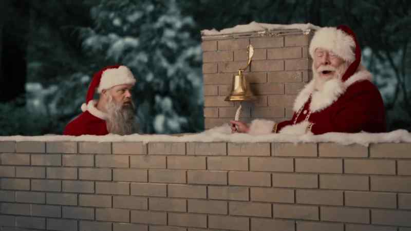 (bell clangs) (Santa chuckling)