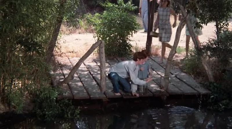 Ben, Elizabeth! Come on! -You'll be late for school