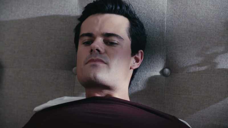 [Ben grunting] -[chains clanging]