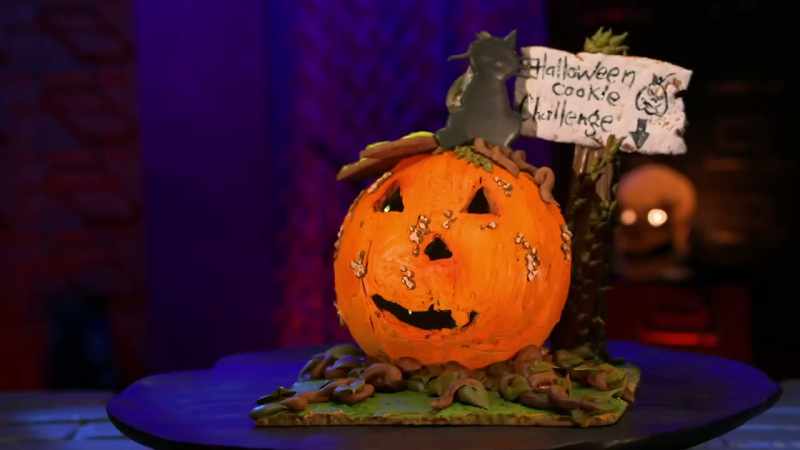 [Ben] I made a realistic as possible jack-o'-lantern