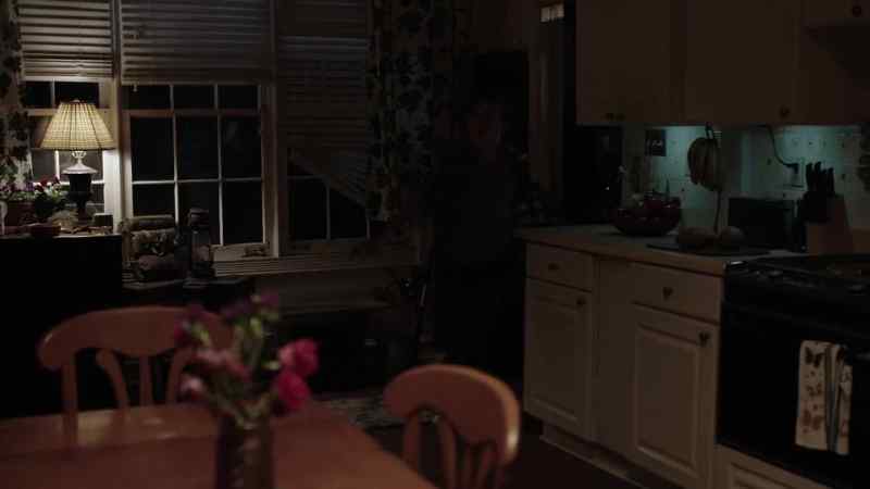 Beth! Beth! Come quick!