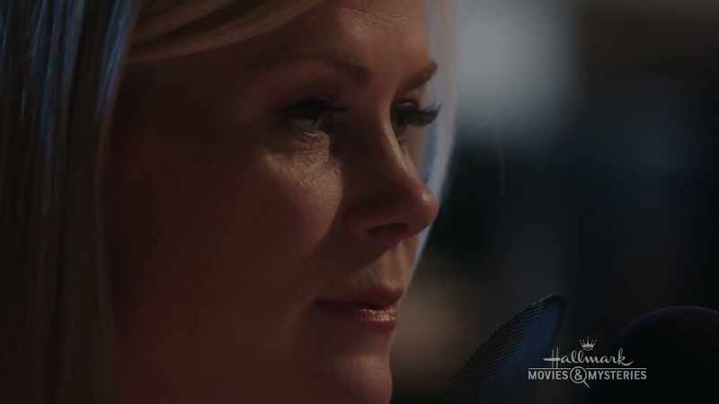 Betsy used Tara's phone to send those stalking messages