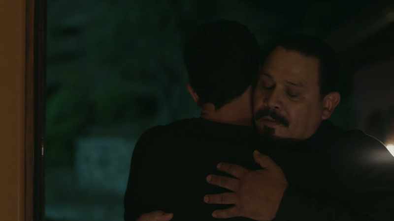 Bienvenido. - Thank you
