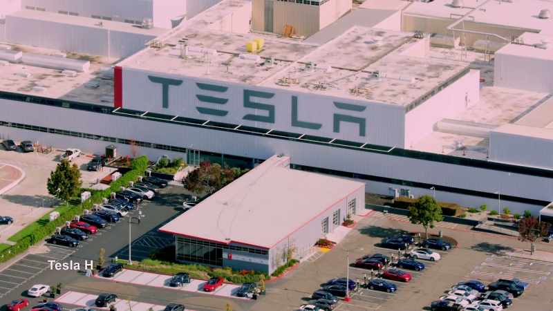Billionaire Elon Musk joins the race into space