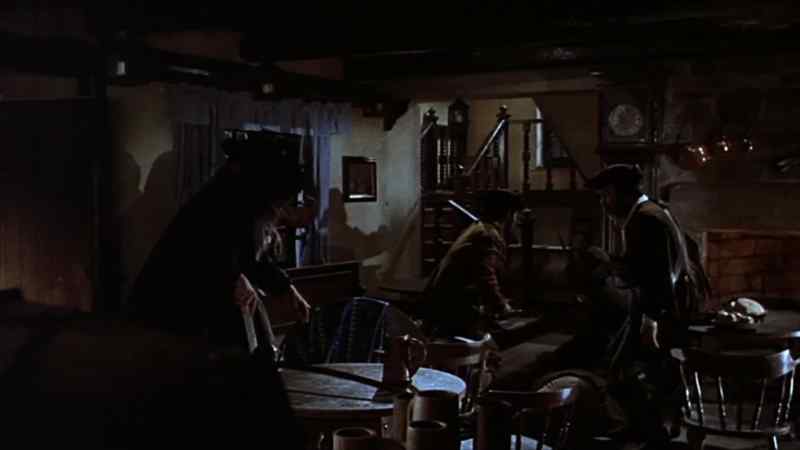 Billy! He's dead! He's dead! - Search the chest!
