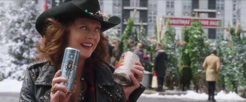 Bingo. She's got cans. - Oh!